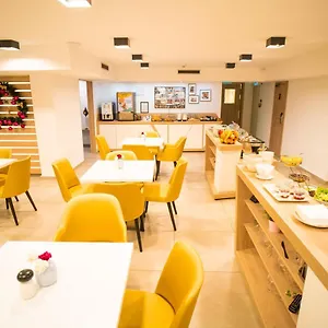 4* Отель Kvihotel - The Smart